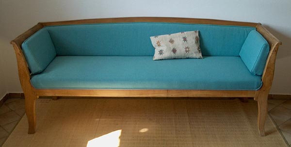 restauriertes Sofa